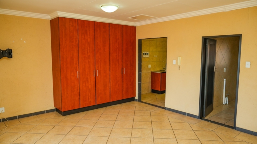 To Let 1 Bedroom Property for Rent in Doringkruin North West